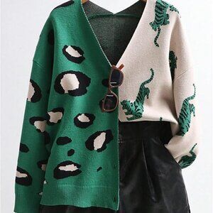 WDIRARA Women's Leopard Tiger Print Cardigan V Neck Long Sleeve